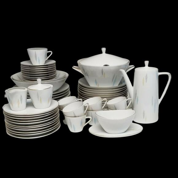 Seltmann Weiden Bavaria Monika Vintage Gold Rims Rare 64 PC Dinnerware China Set - Picture 1 of 16